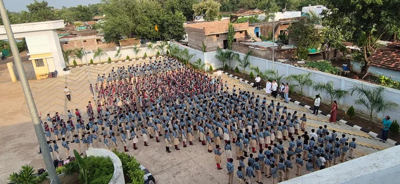 शासकीय हाई स्कूल करताना में 485 छात्रों के दांतों की जांच, तंबाकू मुक्त भारत की दिलाई शपथ
