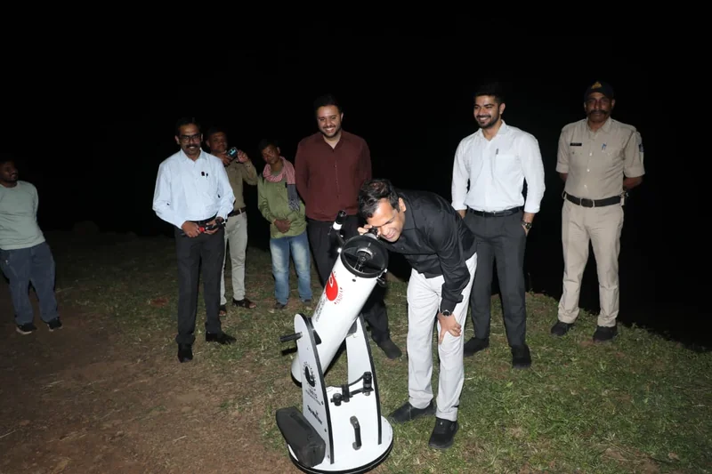 "कहानी बदलाव की" शुक्र-ध्रुव तारे की रोशनी से जगमगाया पर्यटन ग्राम धूसावानी